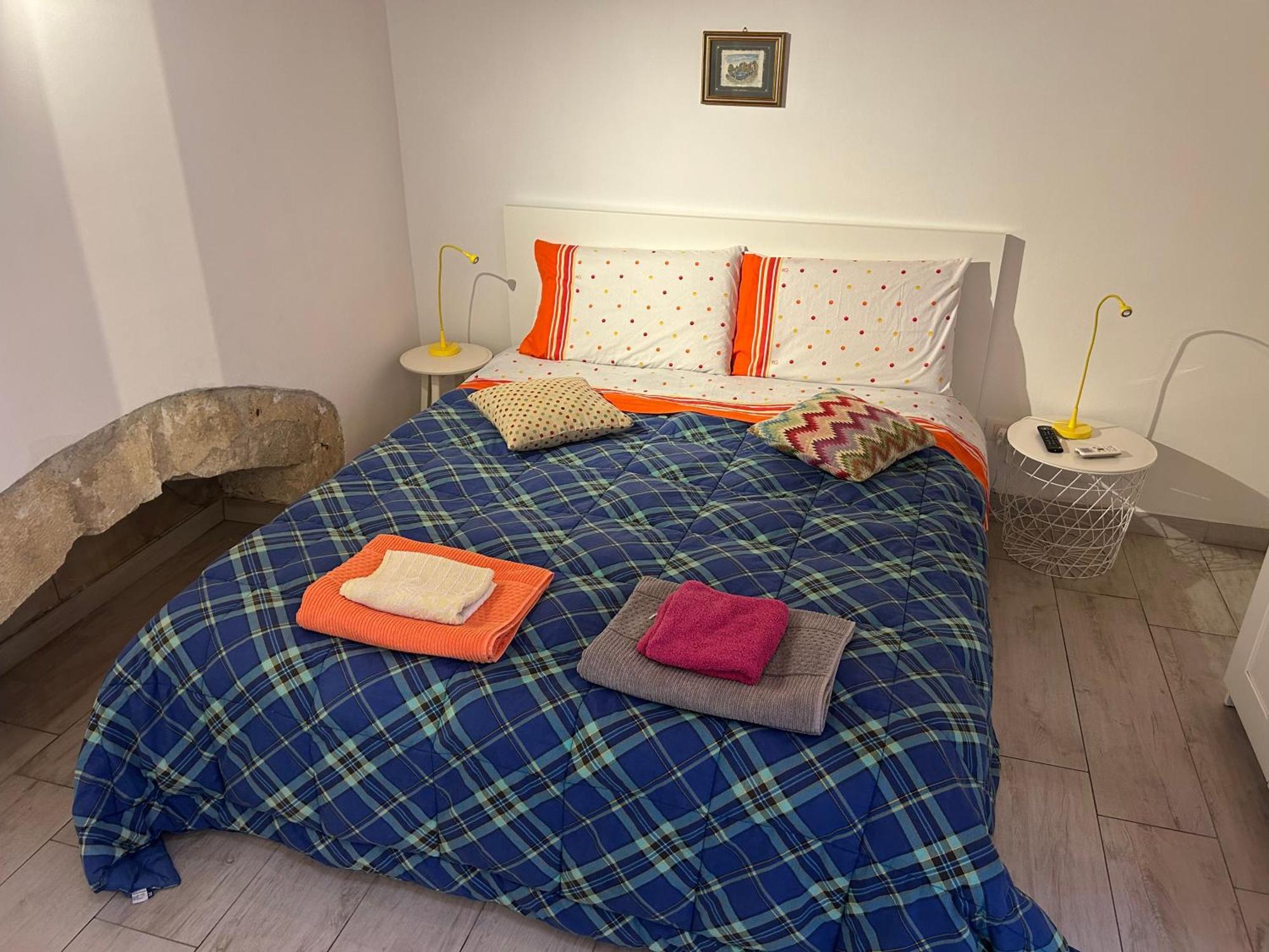 Deni'S Apartments Syracuse ภายนอก รูปภาพ