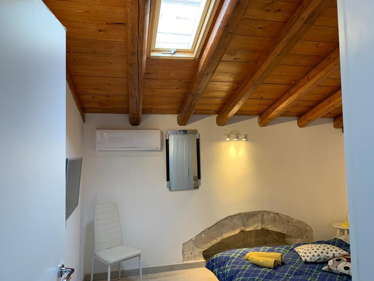 Deni'S Apartments Syracuse ภายนอก รูปภาพ